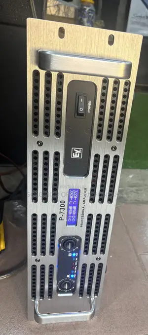 Electro-Voice (EV) P-7300 Professional Power Amplifier
