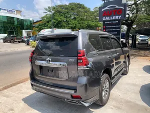 Toyota Land Cruiser Prado 2.7 2019 Silver