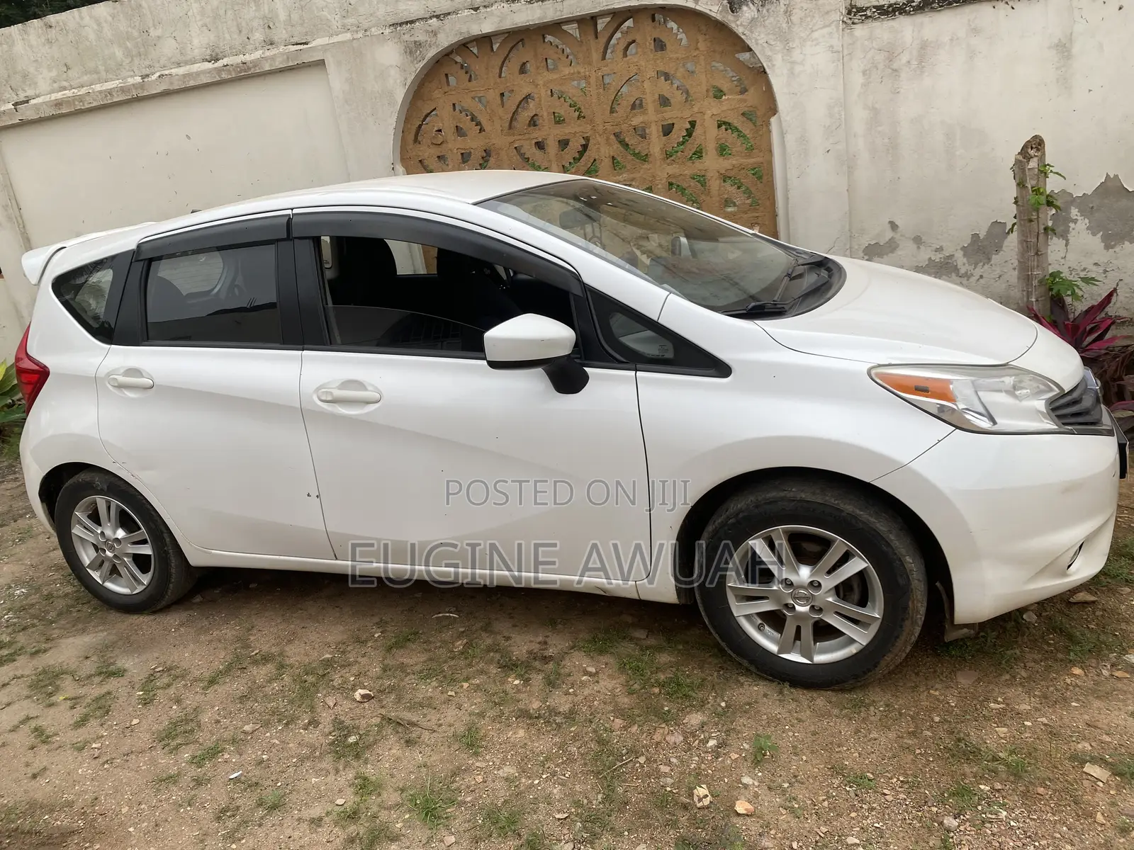 Nissan Versa 2015 White