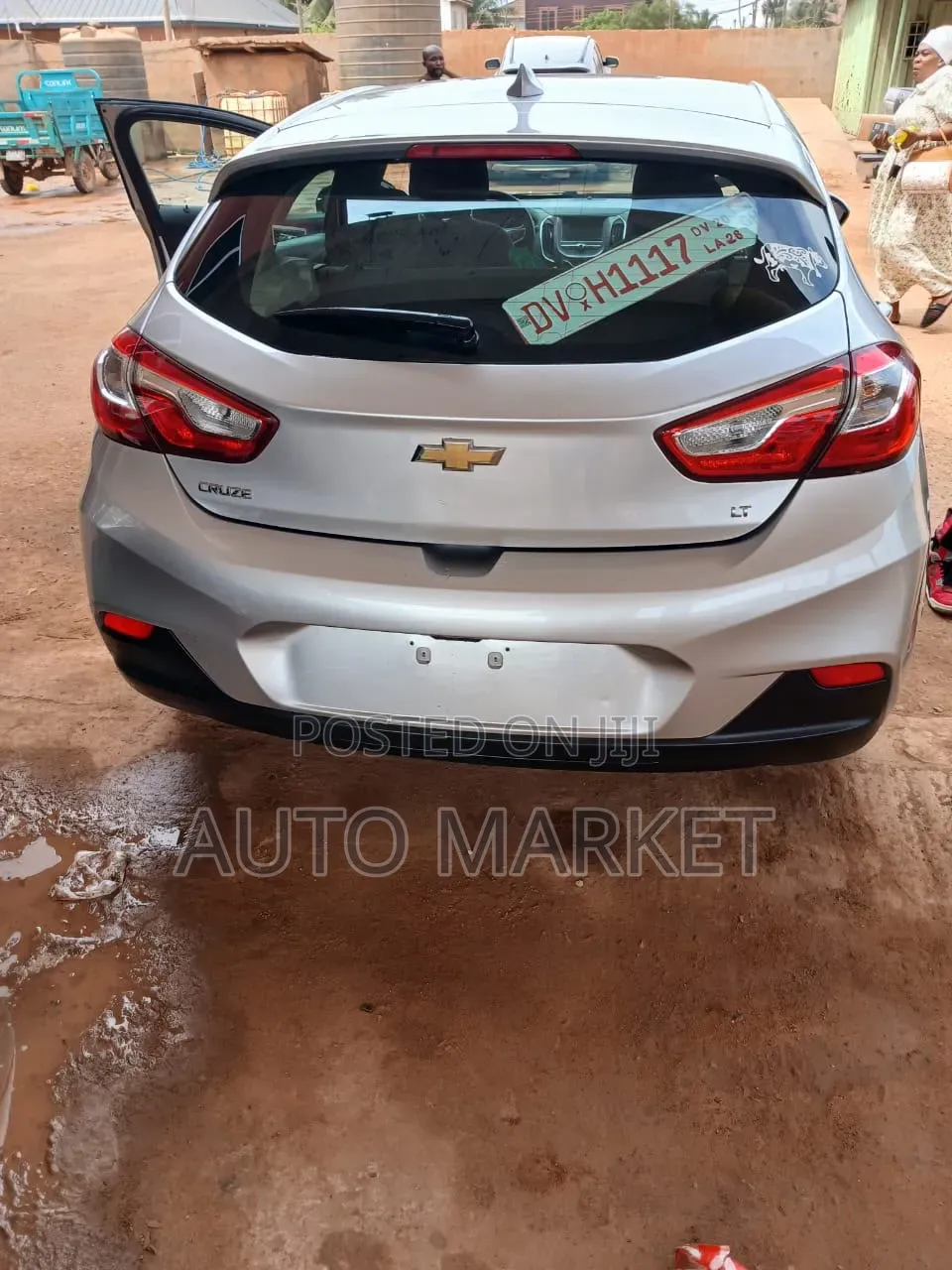 Chevrolet Cruze LT Auto Hatchback 2017 Silver