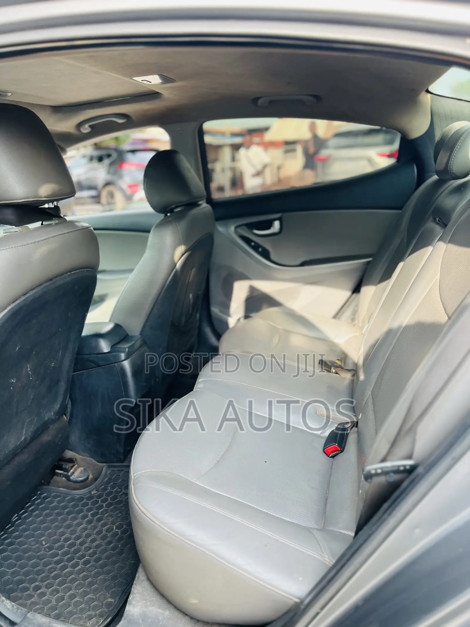 Hyundai Elantra Limited 4dr Sedan (1.8L 4cyl 6A) 2015 Gray