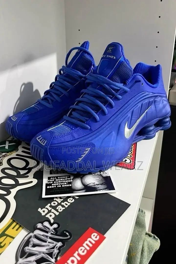 Nike Shox R4