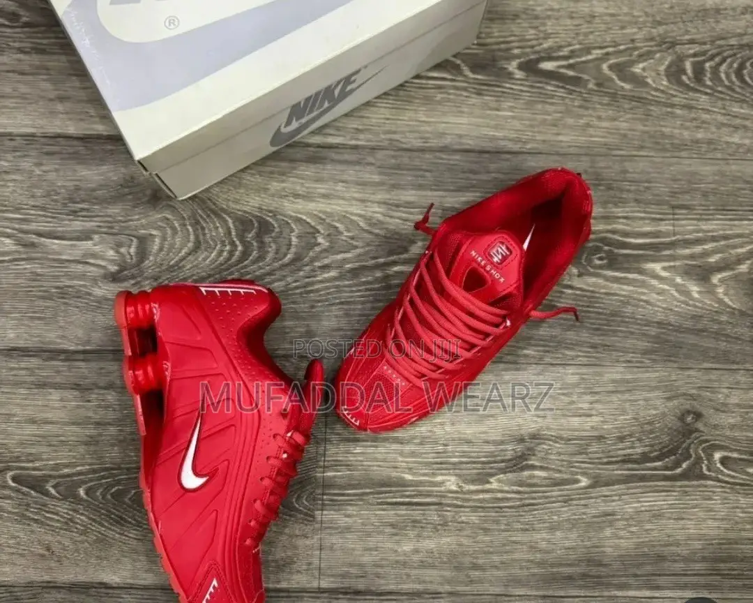 Nike Shox R4