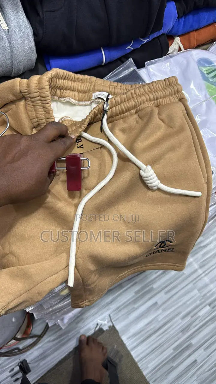 Chanel Joggys Short