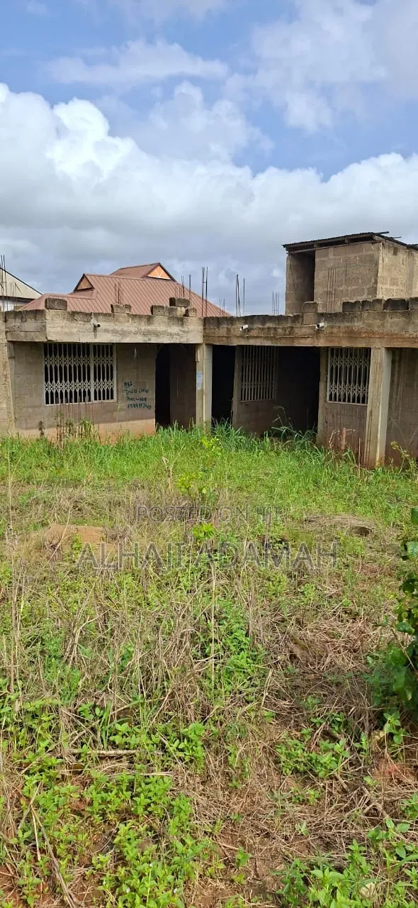 Uncompleted Building for Sale at Santa'si Darko