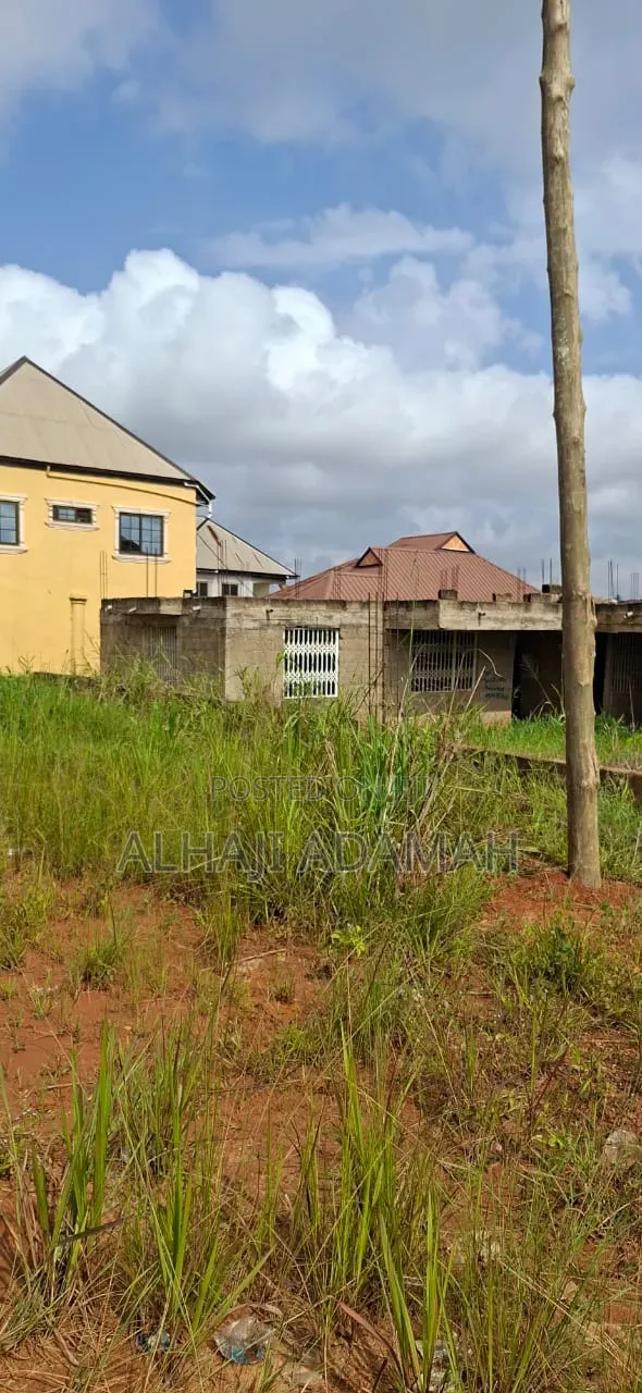 Uncompleted Building for Sale at Santa'si Darko