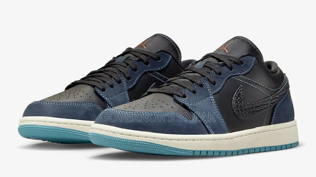 Nike Air Jordan 1Low SE (Dark Obsidian Black)