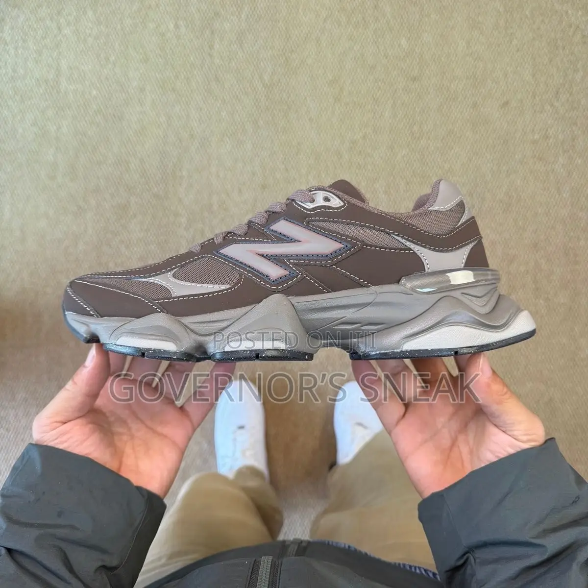 New Balance 9060 Mono Cortado