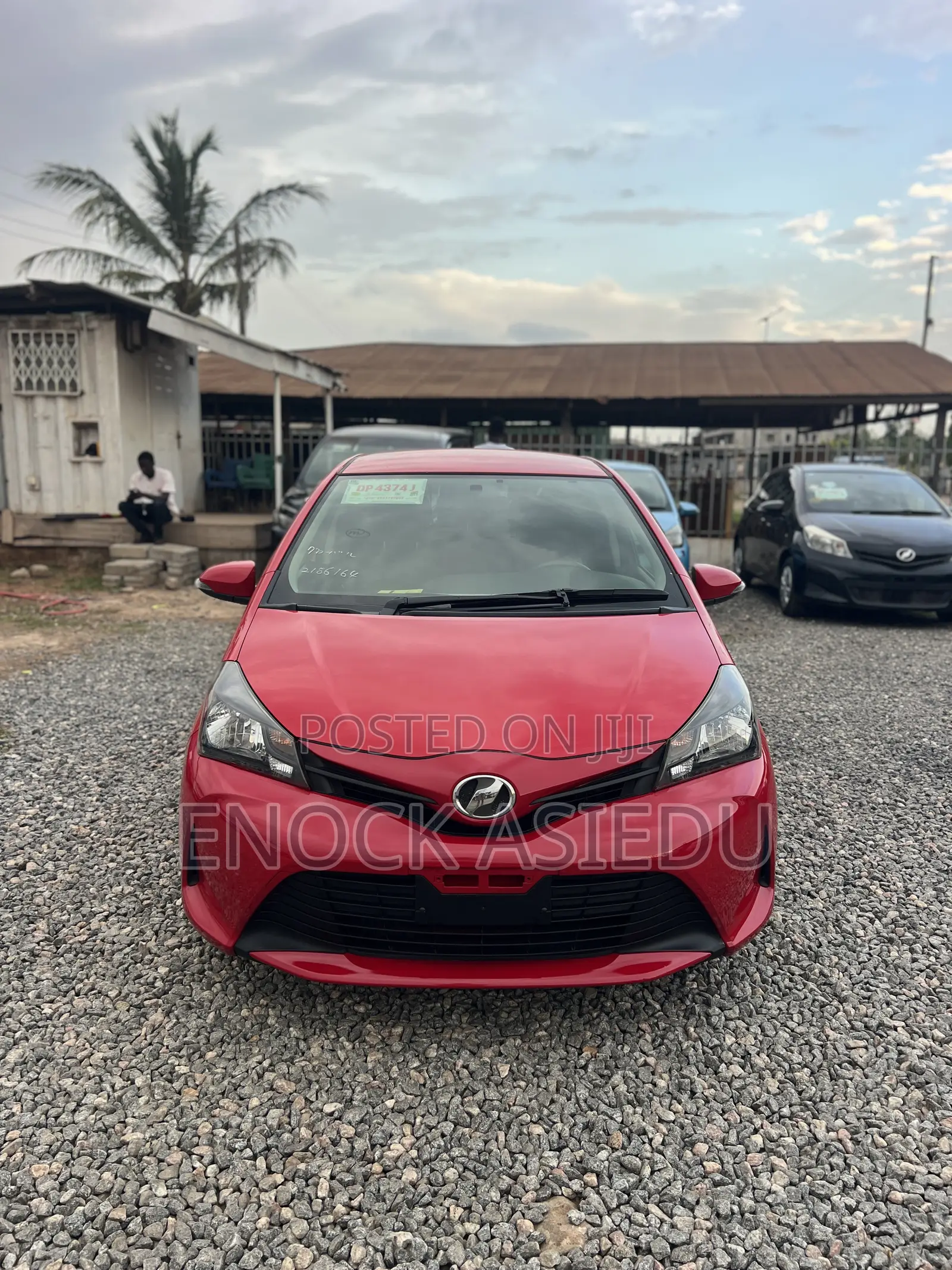 Toyota Vitz 1.3 AWD 3dr 2015 Red