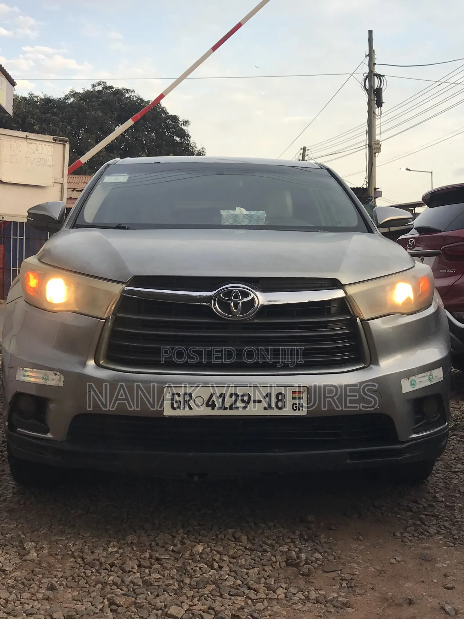 Toyota Highlander Limited V6 4x2 (3.5L 6cyl 6A) 2016 Silver