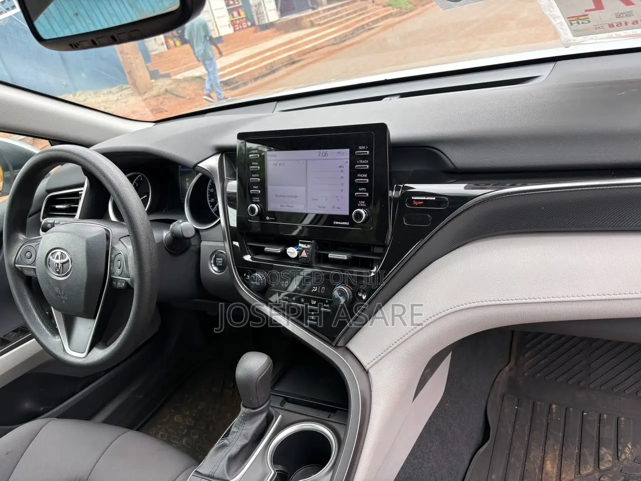 Toyota Camry LE 2023
