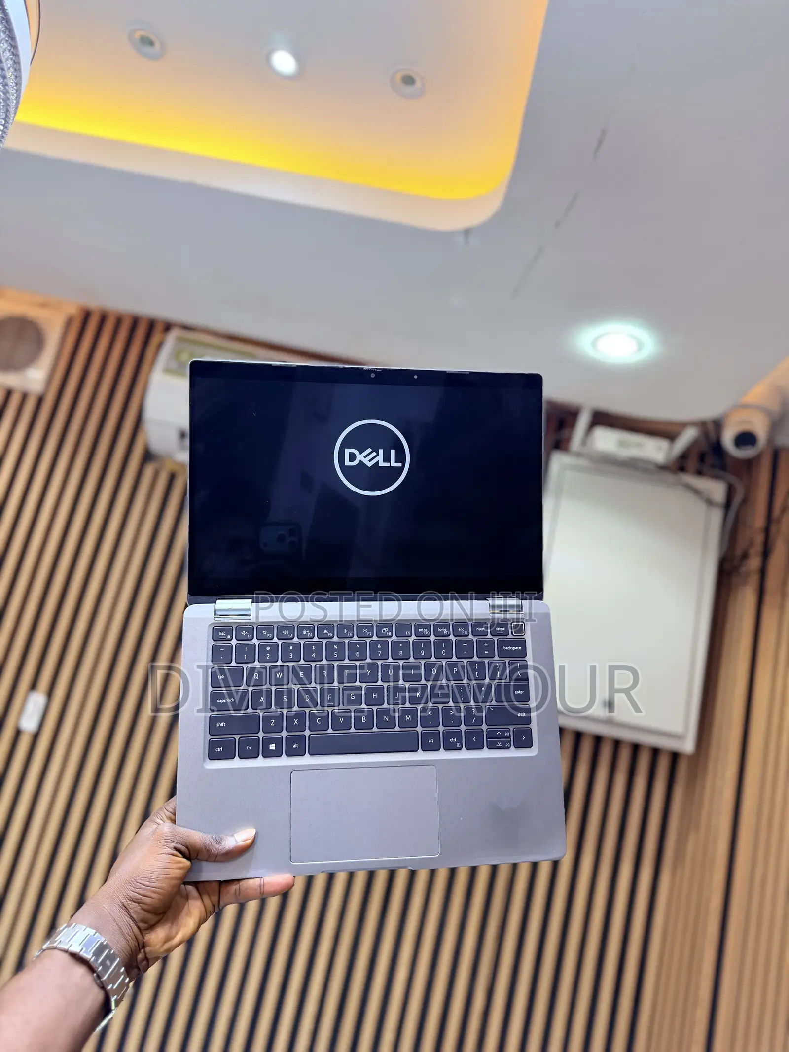 Laptop Dell Latitude 5320 2-in-1 32GB Intel Core i7 SSD 512GB