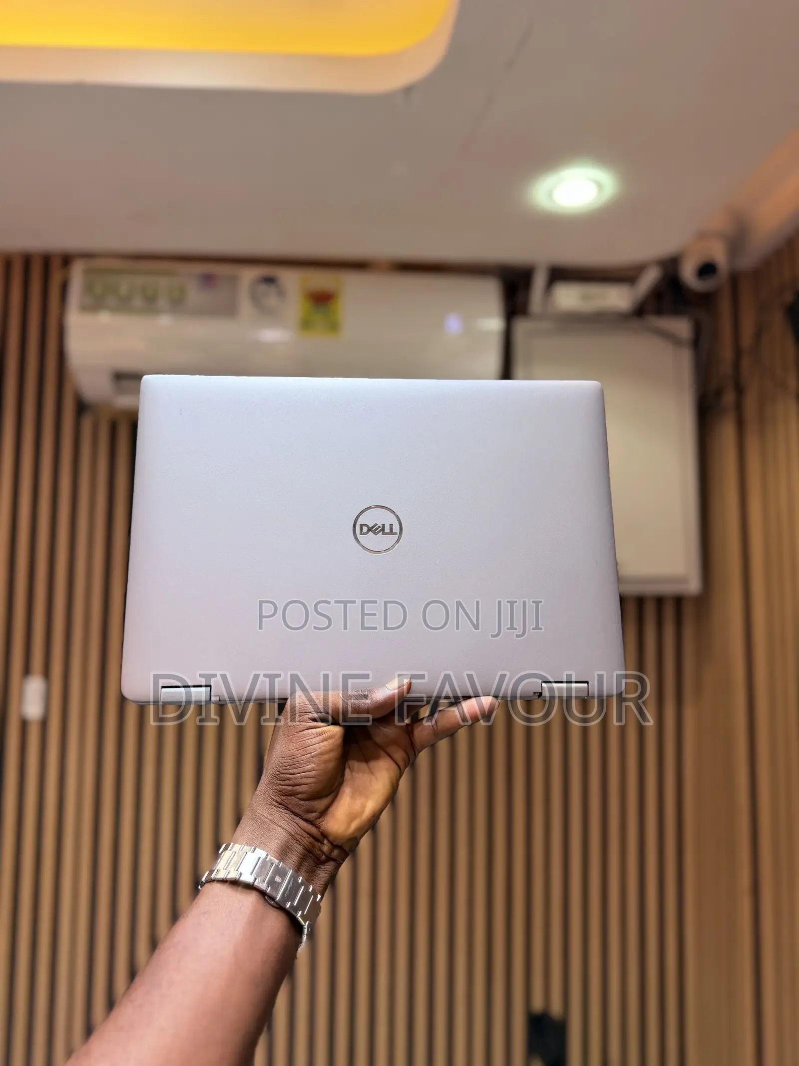 Laptop Dell Latitude 5320 2-in-1 32GB Intel Core i7 SSD 512GB