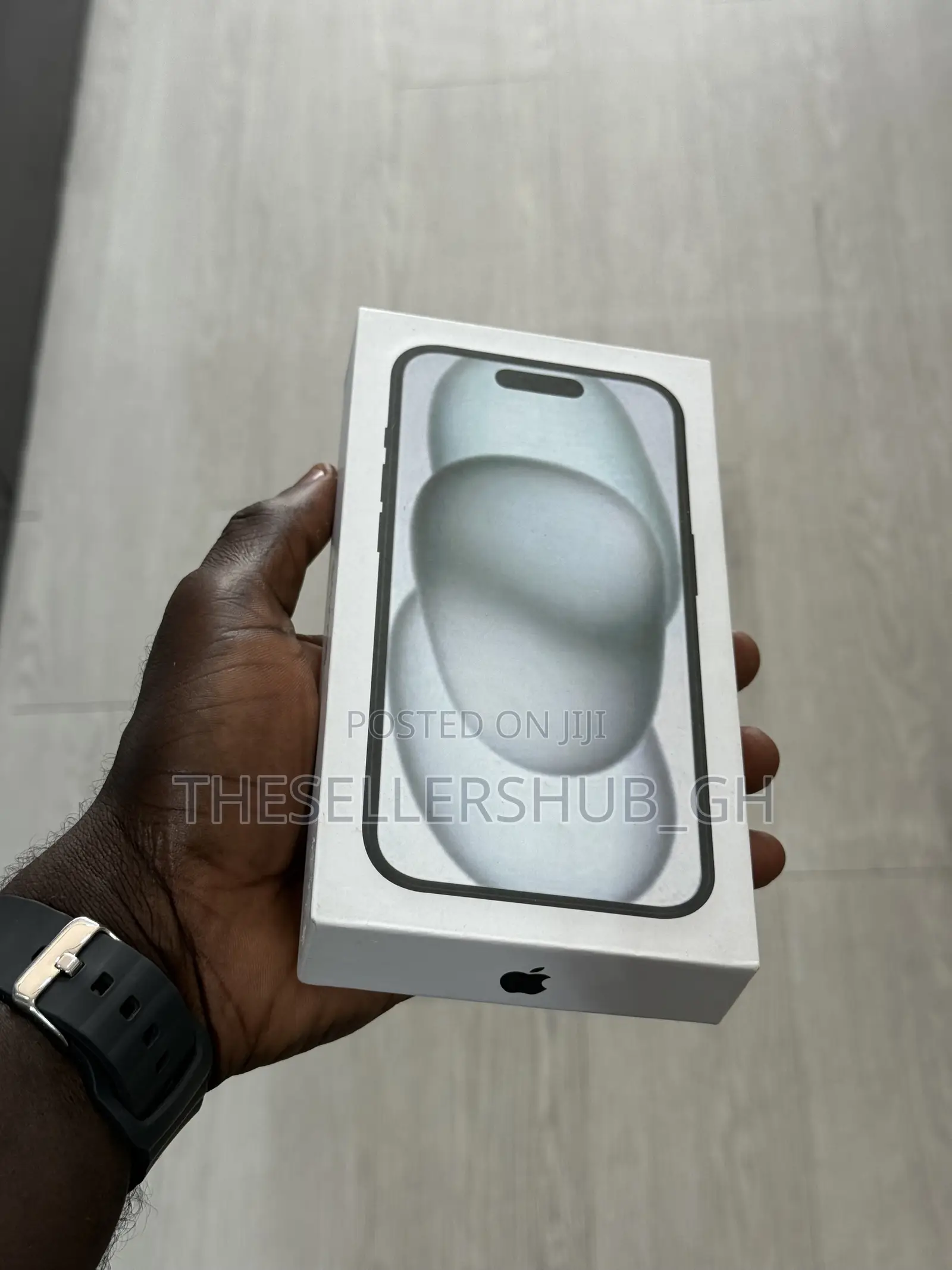 New Apple iPhone 15 128 GB Black