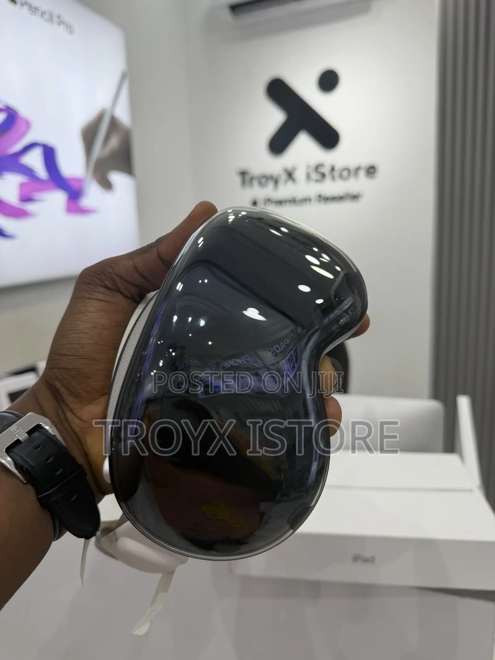 Preowned Apple Vision Pro
