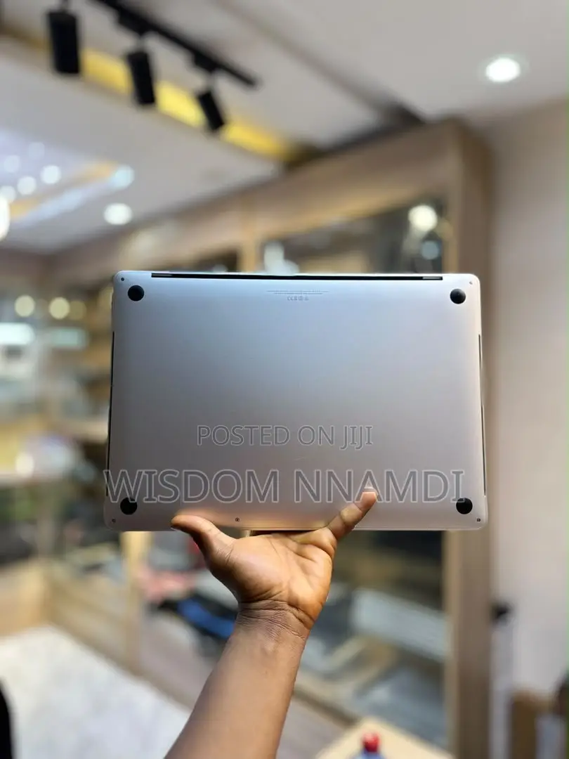 Laptop Apple MacBook Pro 16GB Intel Core i9 SSD 512GB