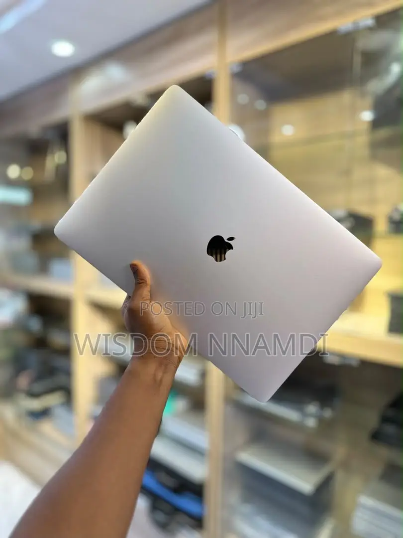 Laptop Apple MacBook Pro 16GB Intel Core i9 SSD 512GB