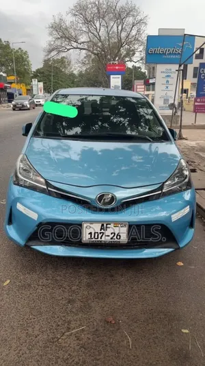 Toyota Vitz 1.5 FWD 5dr 2017 Blue