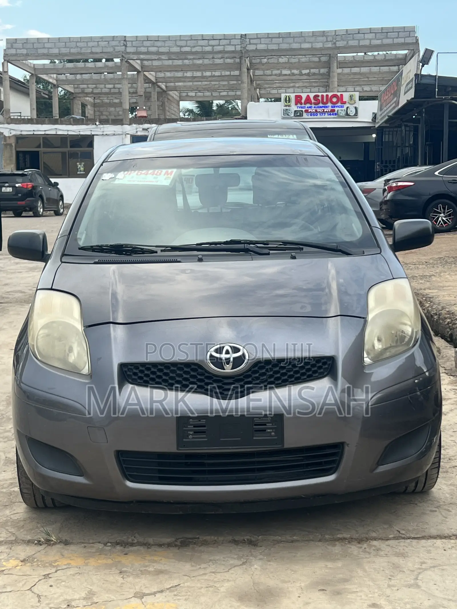 Toyota Yaris 2010 Gray