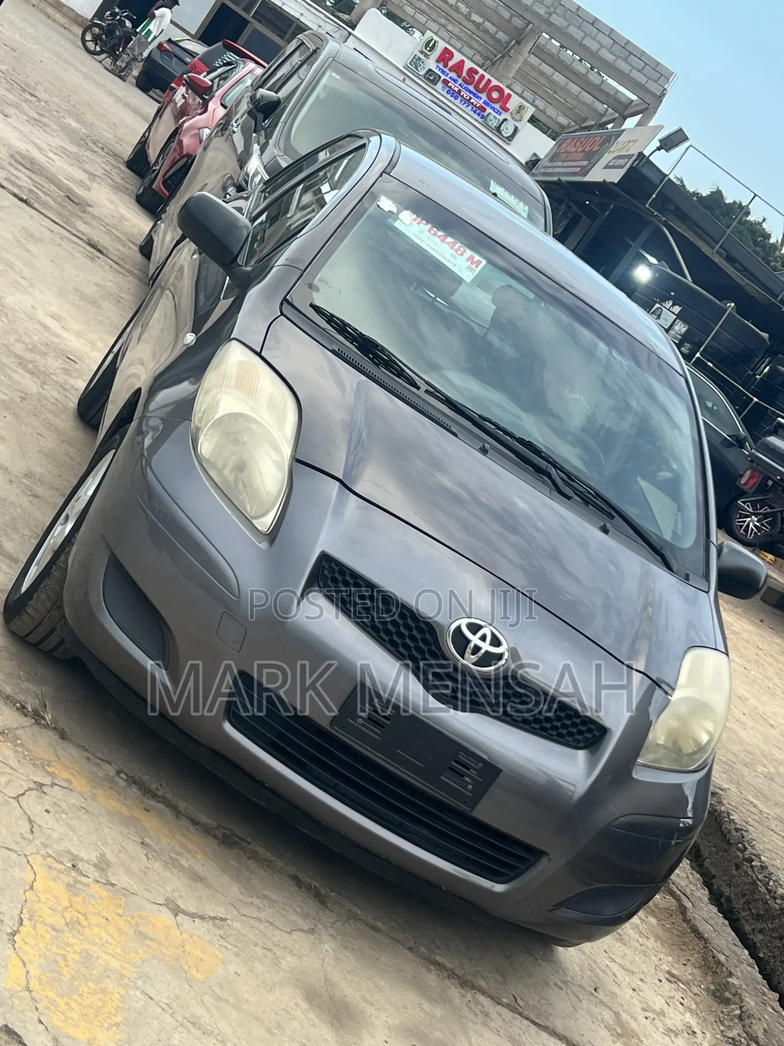 Toyota Yaris 2010 Gray