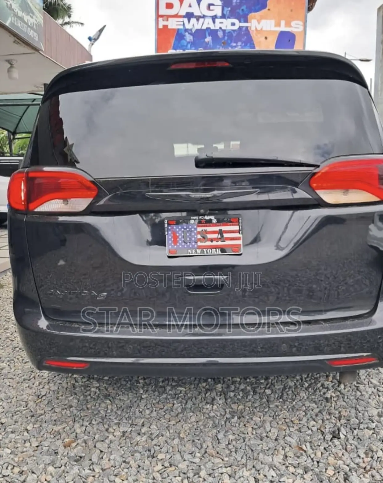 Chrysler Pacifica 2021 Black