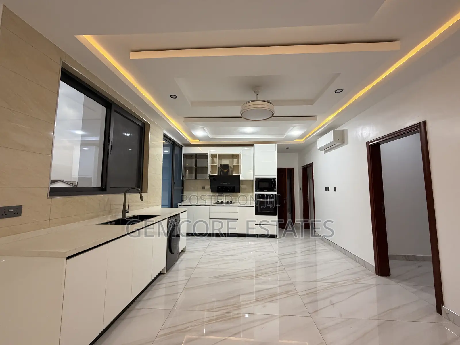 3bdrm Apartment in Adjiringanor, East Legon for sale