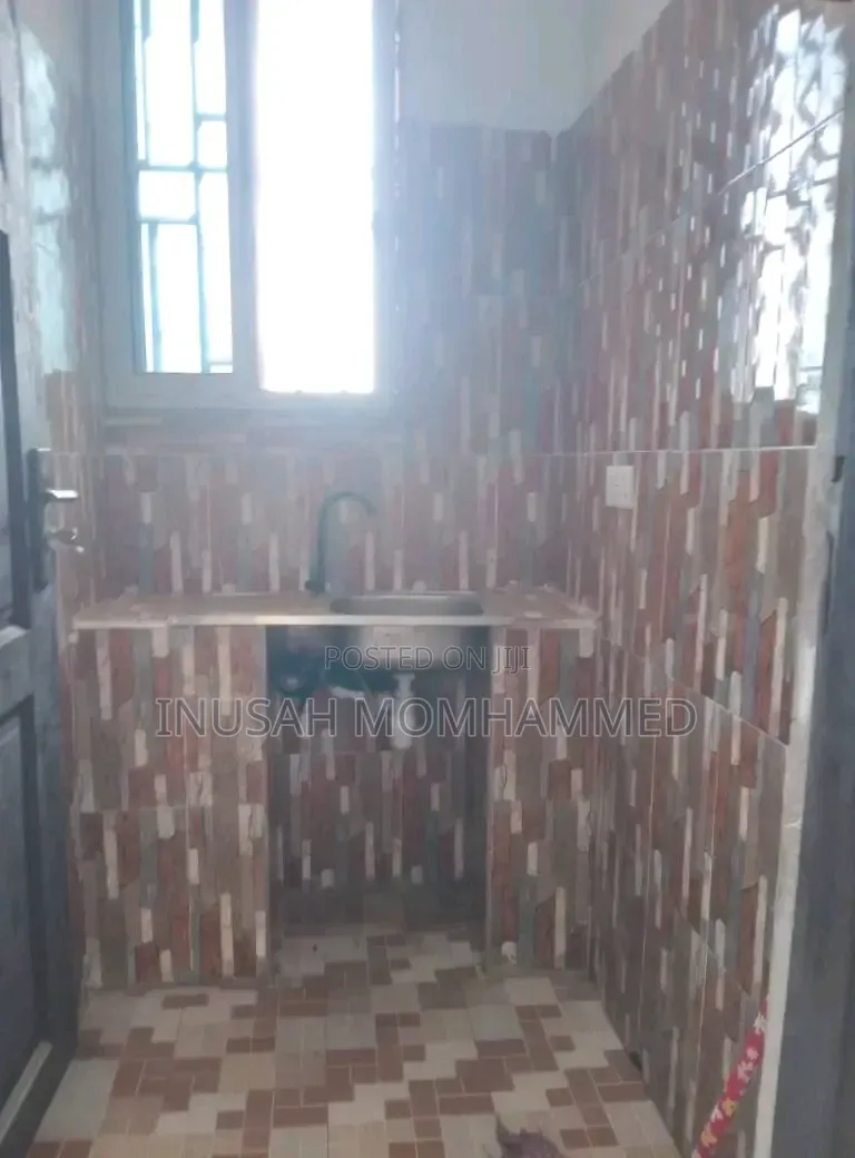1bdrm Apartment in Inusah, Palm Wine for rent