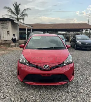 Toyota Vitz 2015 Red