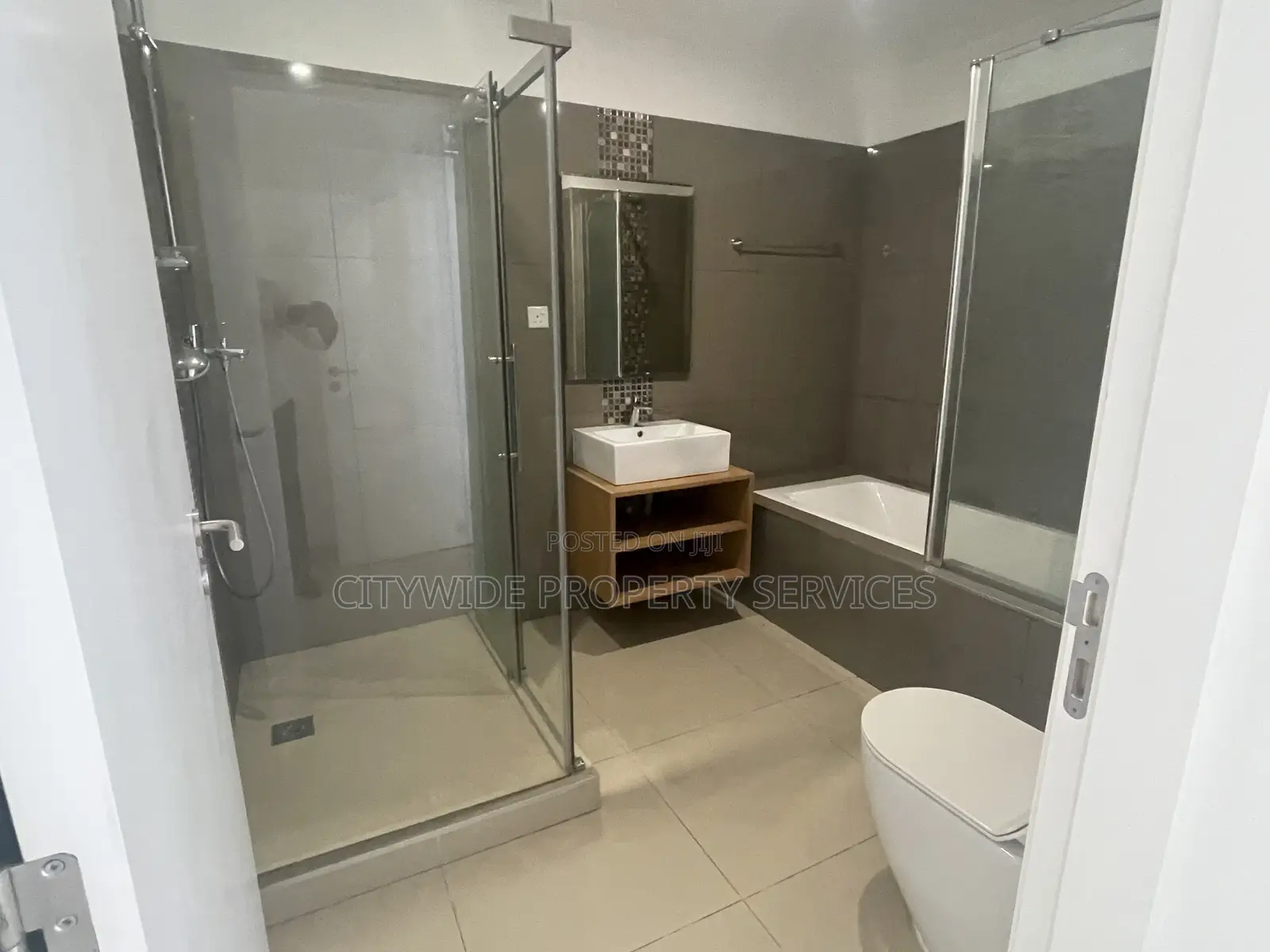 2bdrm Apartment in East Legon, Boundary Road Area for rent