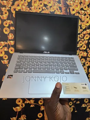 Laptop Asus M50SA 16GB AMD Ryzen 5 SSD 256GB
