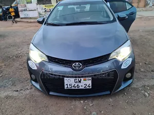 Toyota Corolla 2016 Gray