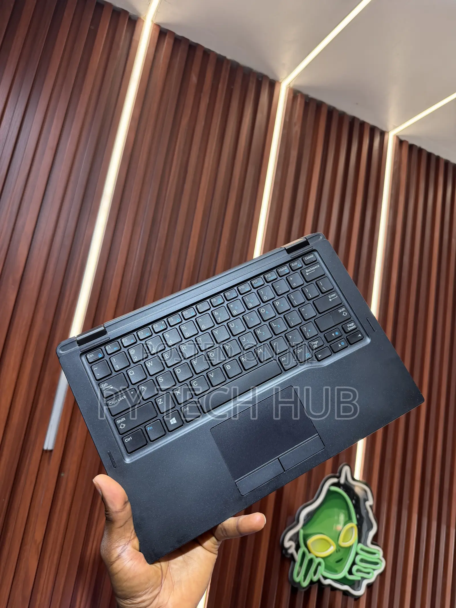 Laptop Dell Latitude 7390 2-in-1 8GB Intel Core i5 SSD 256GB