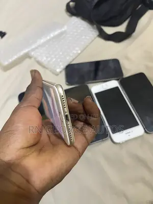 Apple iPhone 7 32 GB Gold