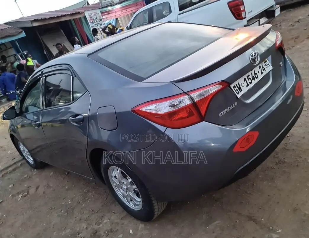 Toyota Corolla 2015 Gray