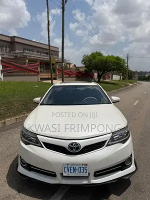 Toyota Camry SE Sport 4dr Sedan (2.5L 4cyl 6A) 2014 White