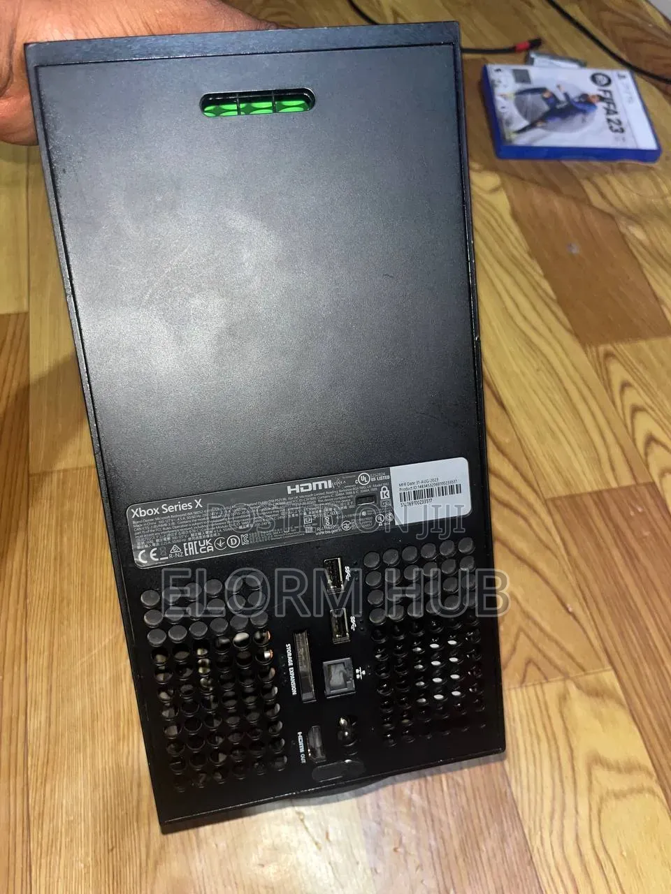 Xbox Series X With One Controller and 10 Offline Games