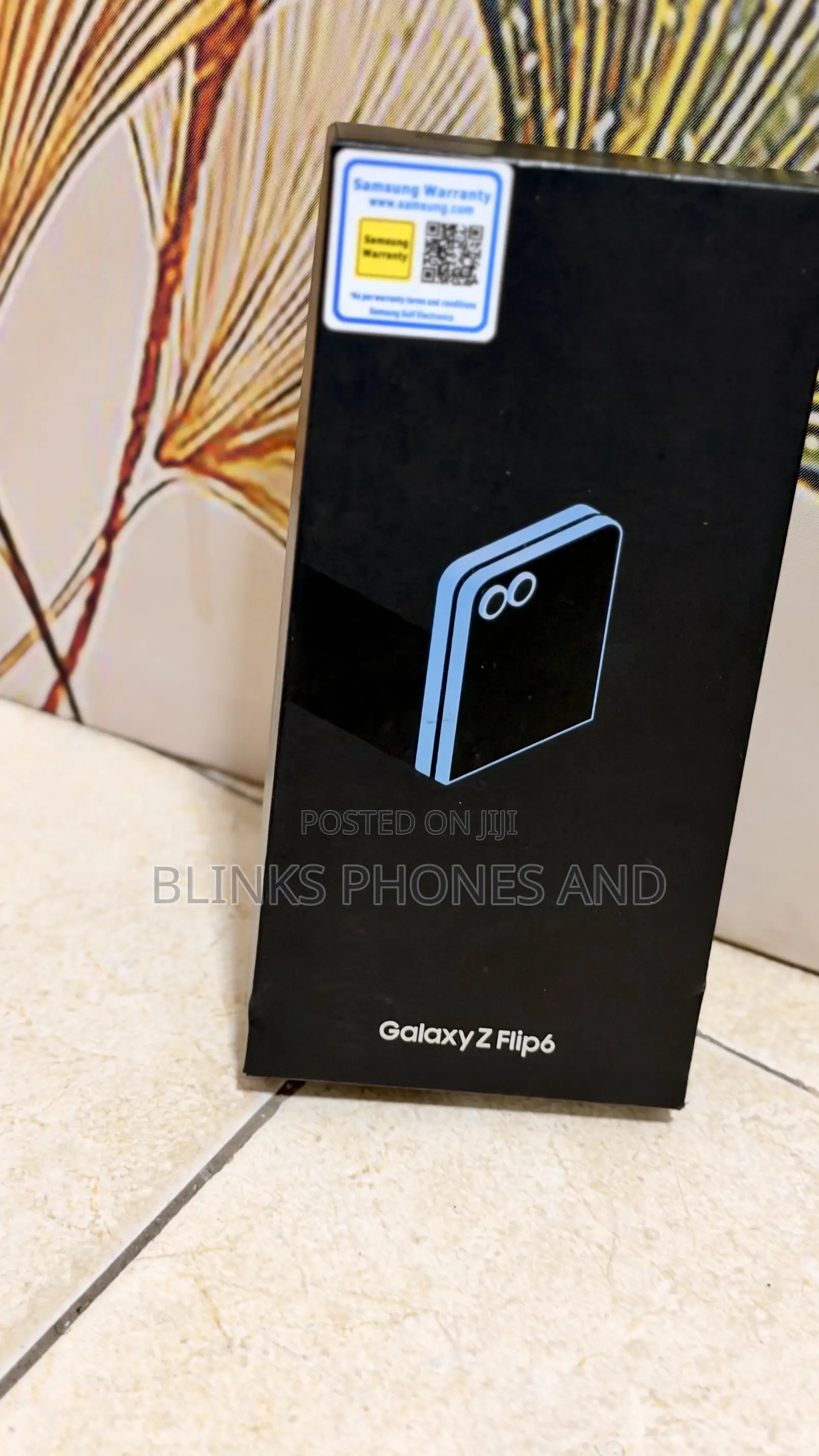 New Samsung Galaxy Z Flip6 256 GB Gold
