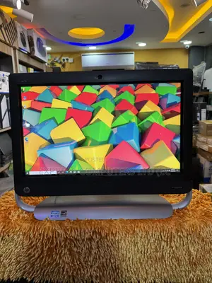 Desktop Computer HP 200 G4 22 All-in-One 8GB Intel Core i3 HDD 500GB