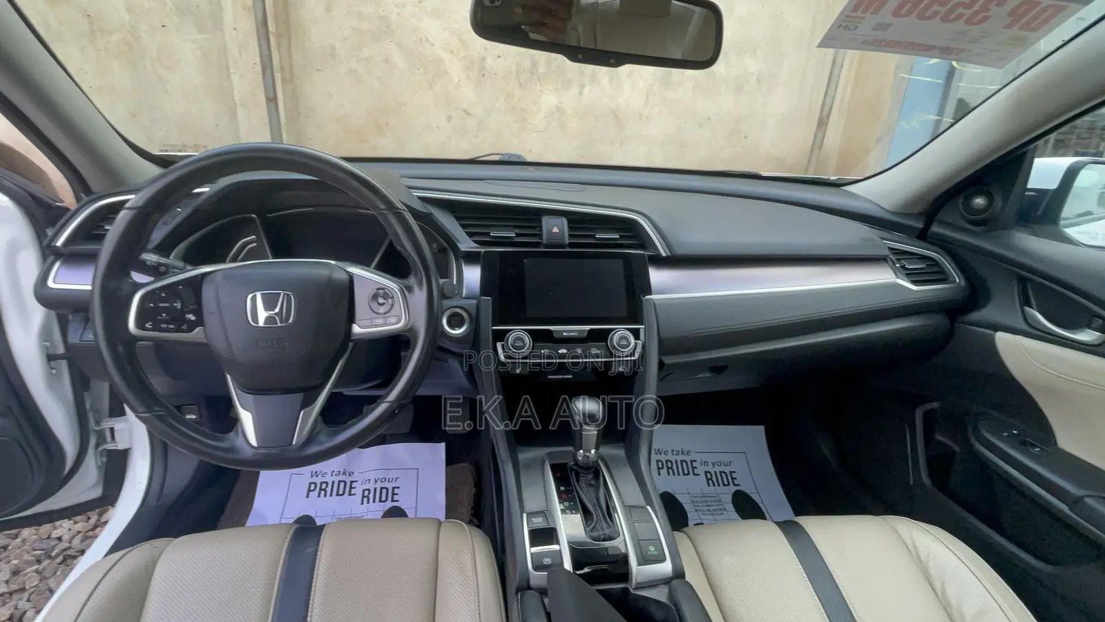 Honda Civic Touring 4dr Sedan (1.5L 4cyl) 2017 White