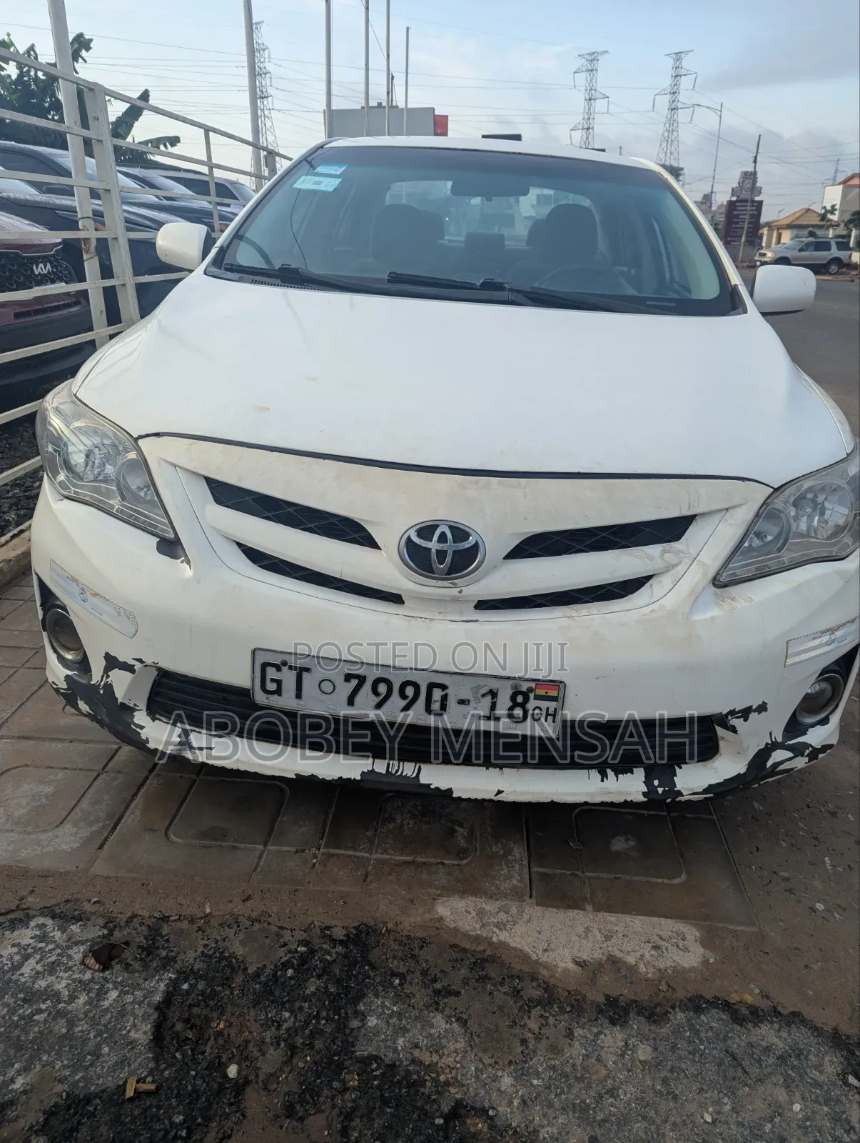 Toyota Corolla LE Special Edition 4dr Sedan (1.8L 4cyl 4A) 2013 White