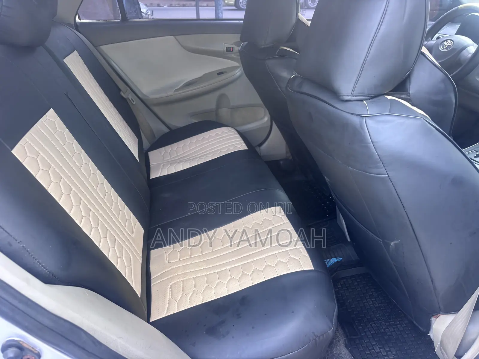 Toyota Corolla 2010 Silver