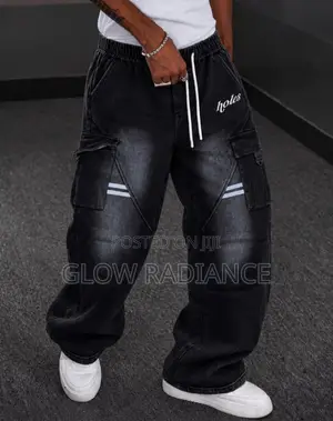 Black Washed Baggy Cargo Jeans – Streetwear Edition