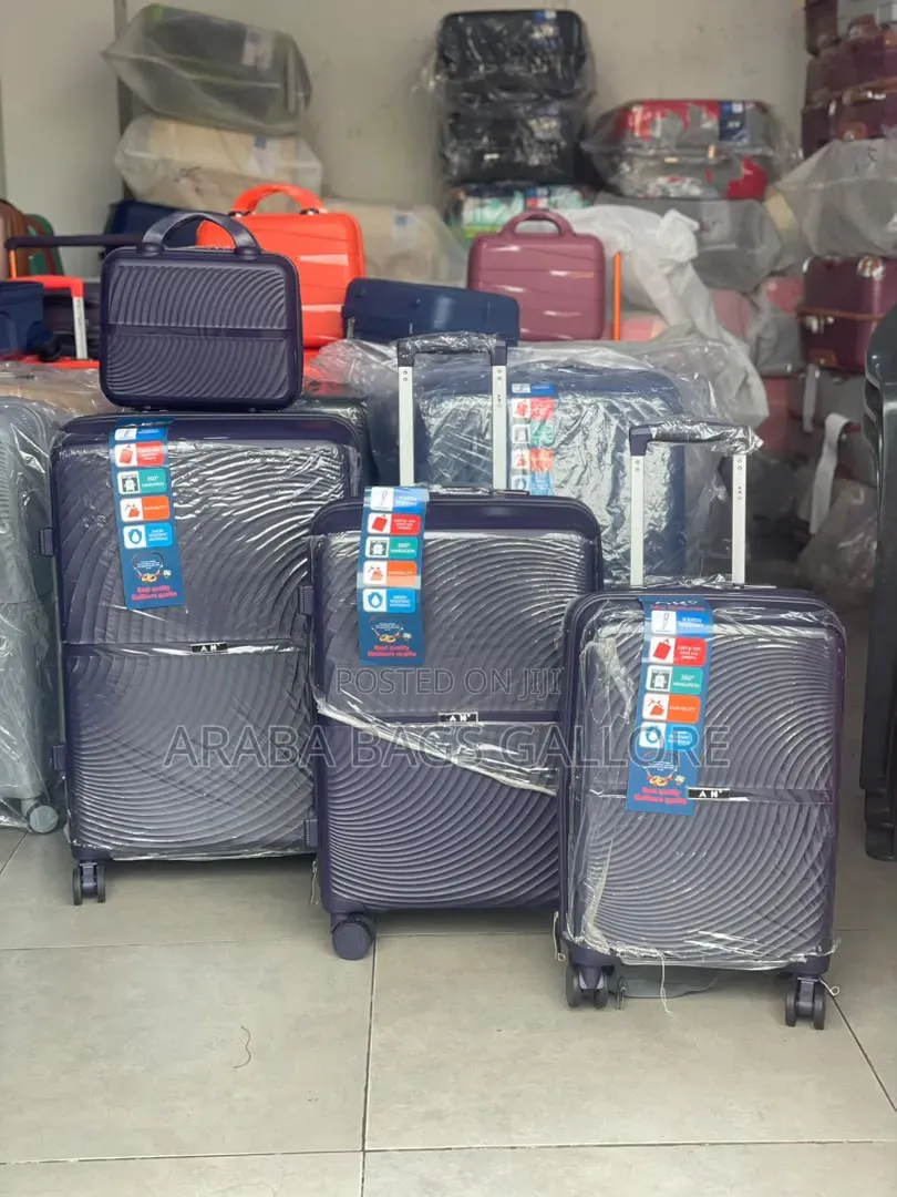 4 Sets Anti Crack Unbreakable Traveling/Marriage Suitcases.
