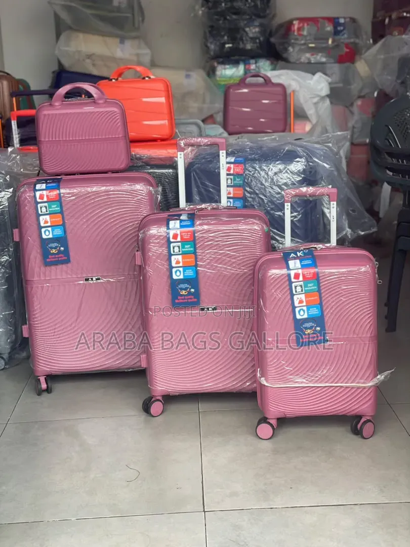 4 Sets Anti Crack Unbreakable Traveling/Marriage Suitcases.