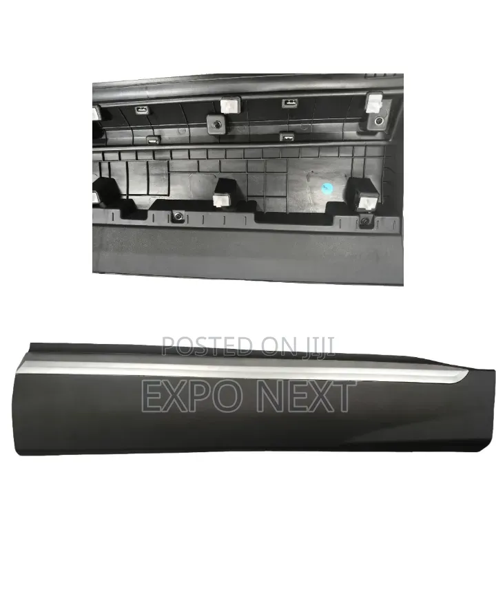 Santa Fe Front Right Door Trim Panel 2019-2021 Moulding