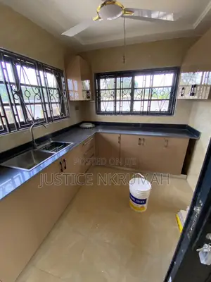 3bdrm Apartment in Mr Justice Estate, Awoshie for rent