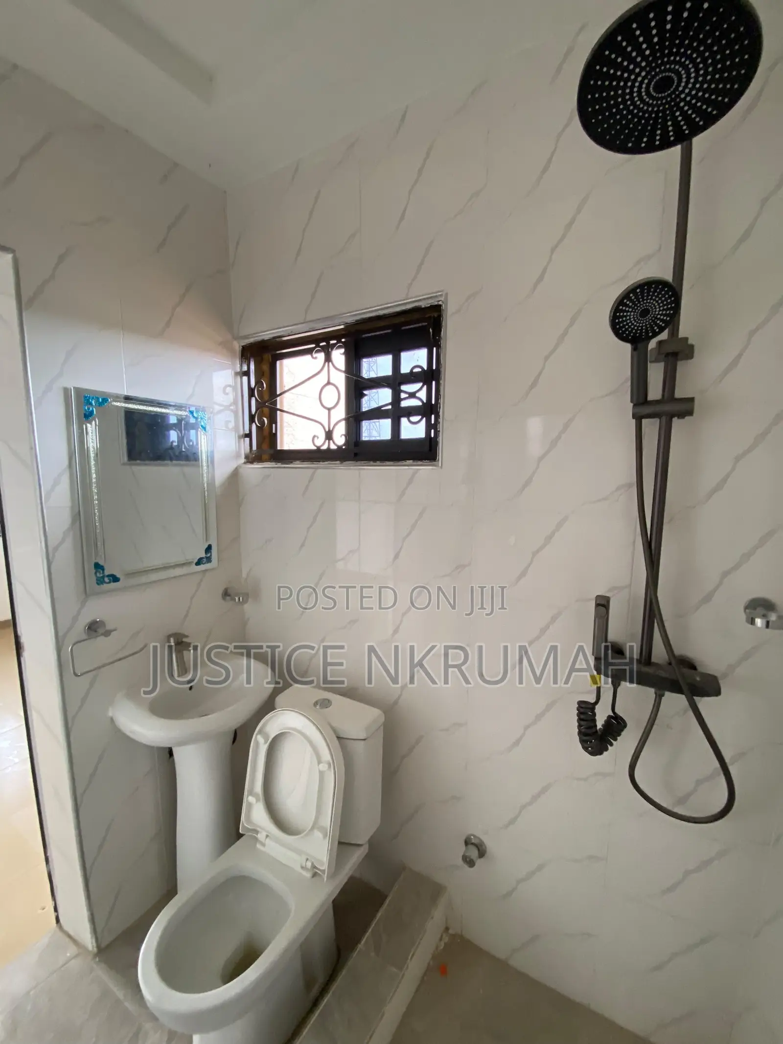 3bdrm Apartment in Mr Justice Estate, Awoshie for rent