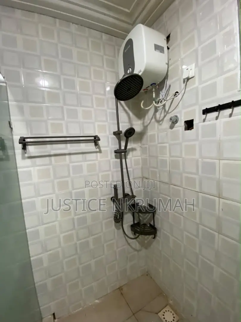 2bdrm Apartment in Mr Justice Estate, Gbawe for rent