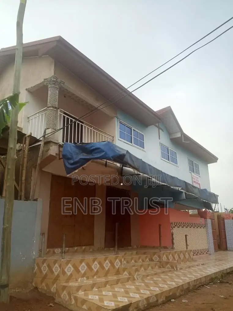 12bdrm House in Ablekuma Canada, Pentecost for sale