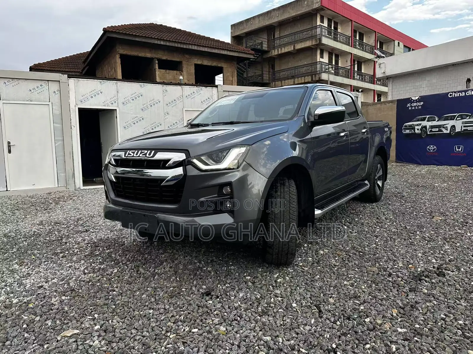 Isuzu D-MAX 2022 Gray